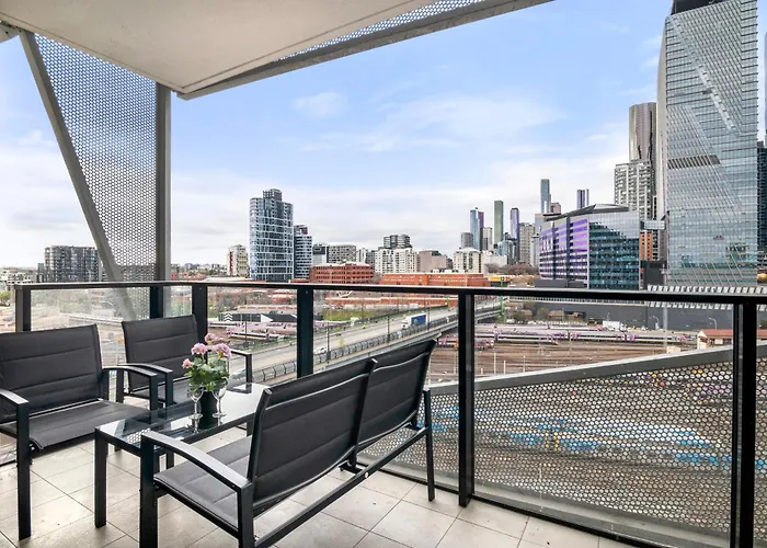 Rooftop Pool 2Br Apartment At Marvel Stadium With Free Parking